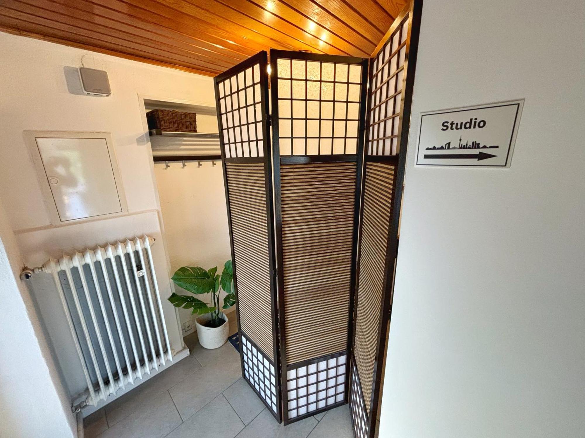 Apartment Quiet Garden-view Studio